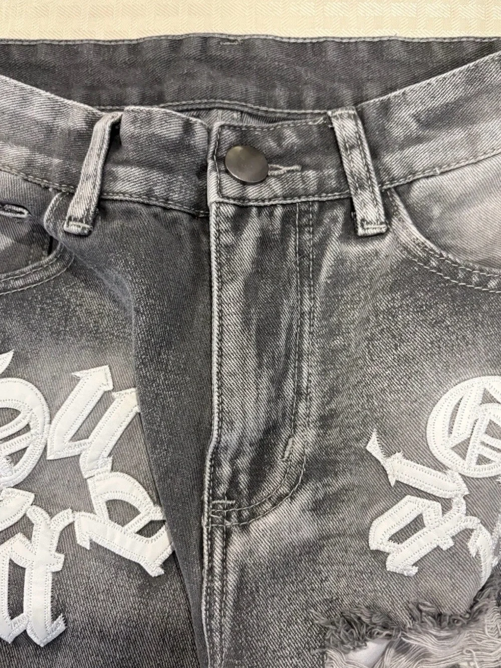 GUAPI Distressed Skinny Jeans Gray Denim Embroidered Logo Streetwear Men's 28 - Picture 4 of 11